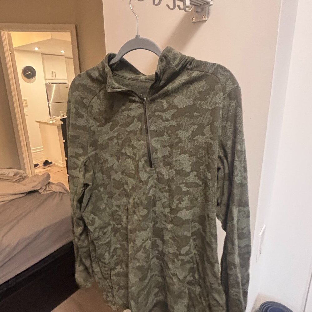 Lululemon Men's Quarter-Zip